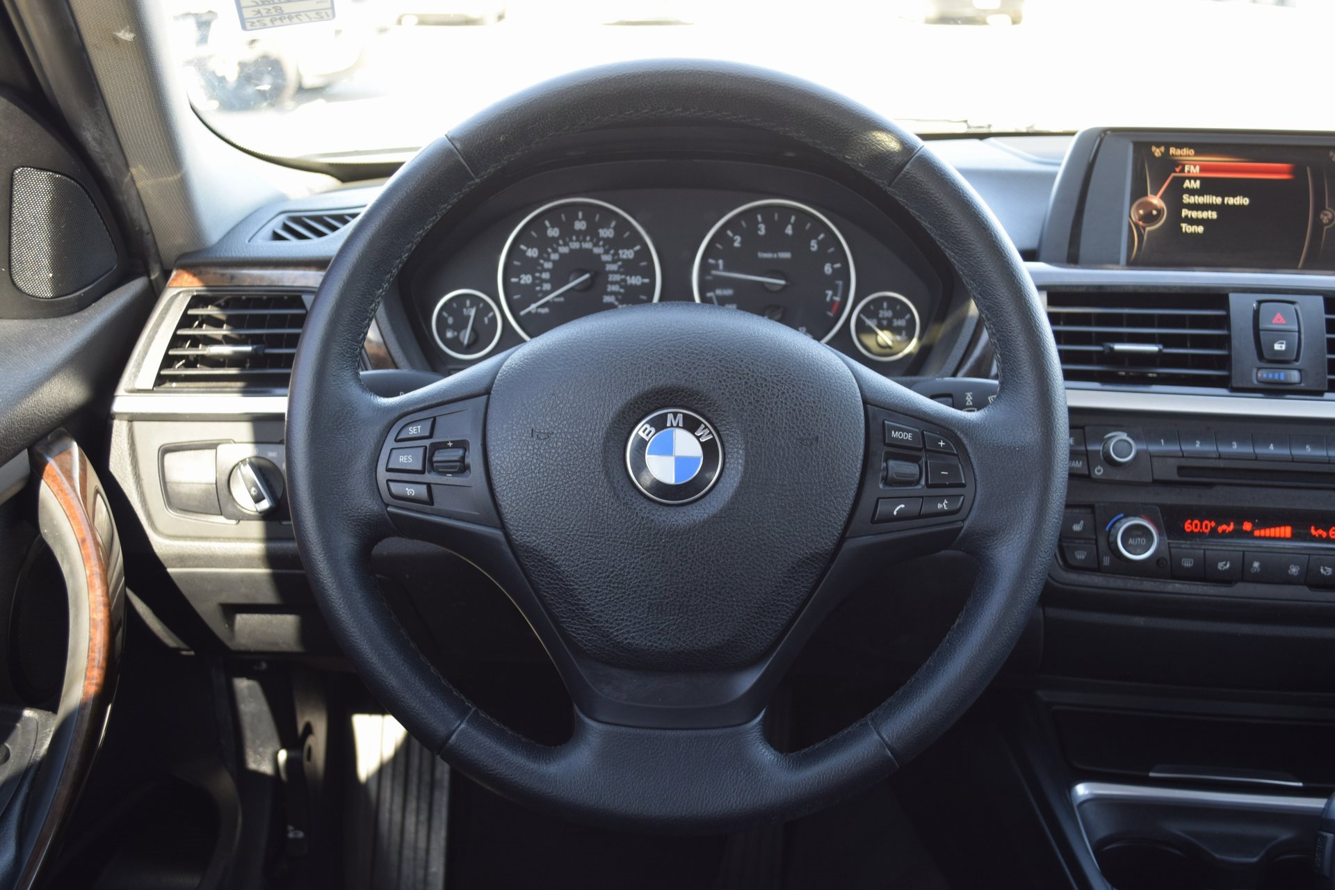 Used 2015 BMW 320i Sedan image 12