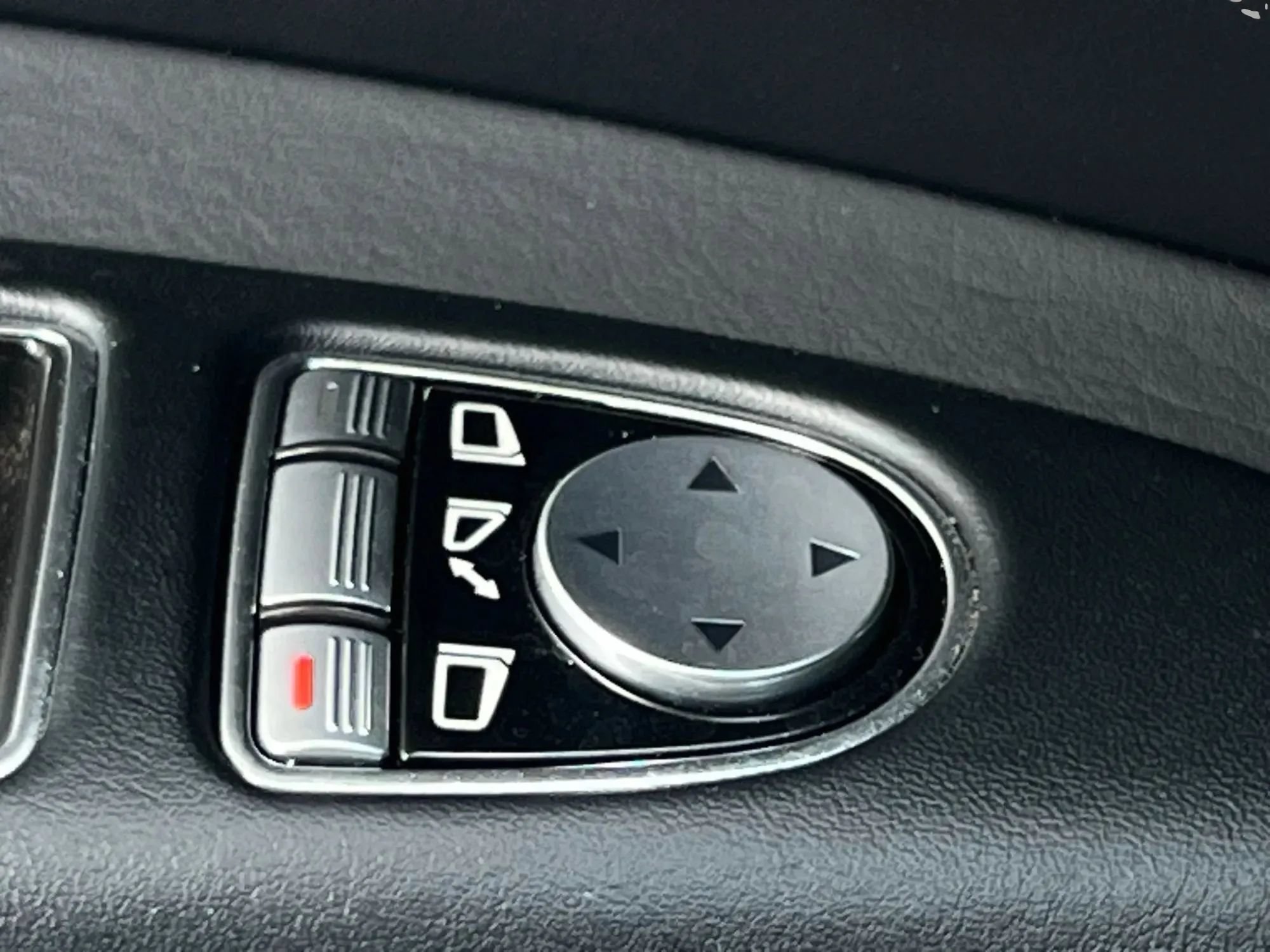 Used 2012 Mercedes-Benz S 63 AMG image 38