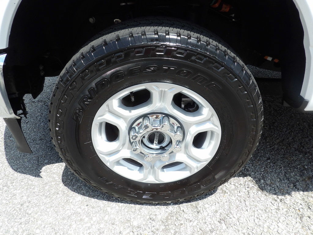 Used 2025 Ford F250 XLT w/ FX4 Off-Road Package AWD/4WD image 50