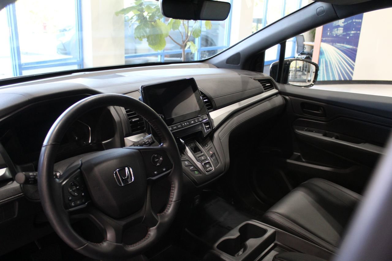 Certified 2023 Honda Odyssey Sport image 76