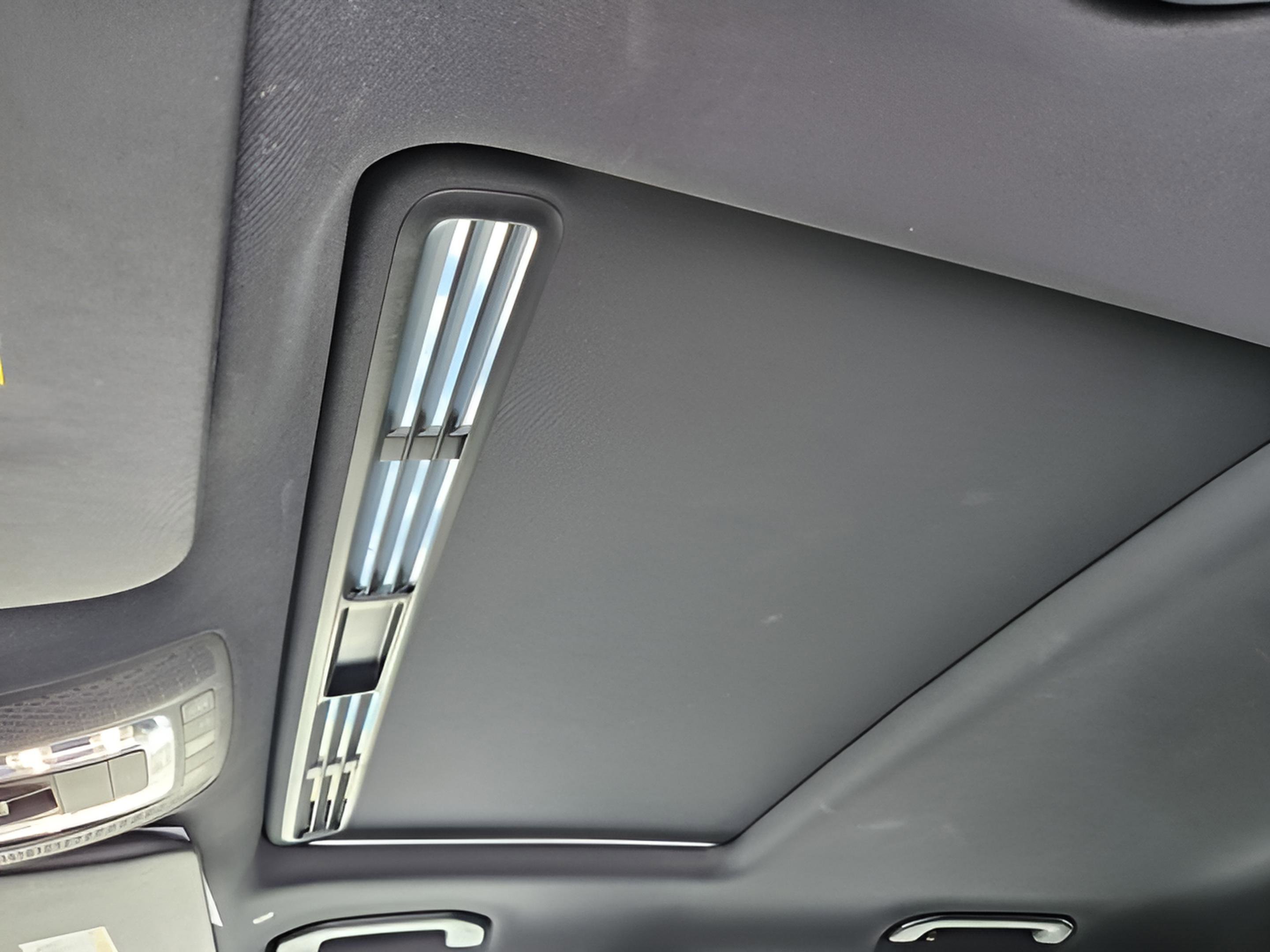 Certified 2025 Mercedes-Benz GLE 450 4MATIC image 29