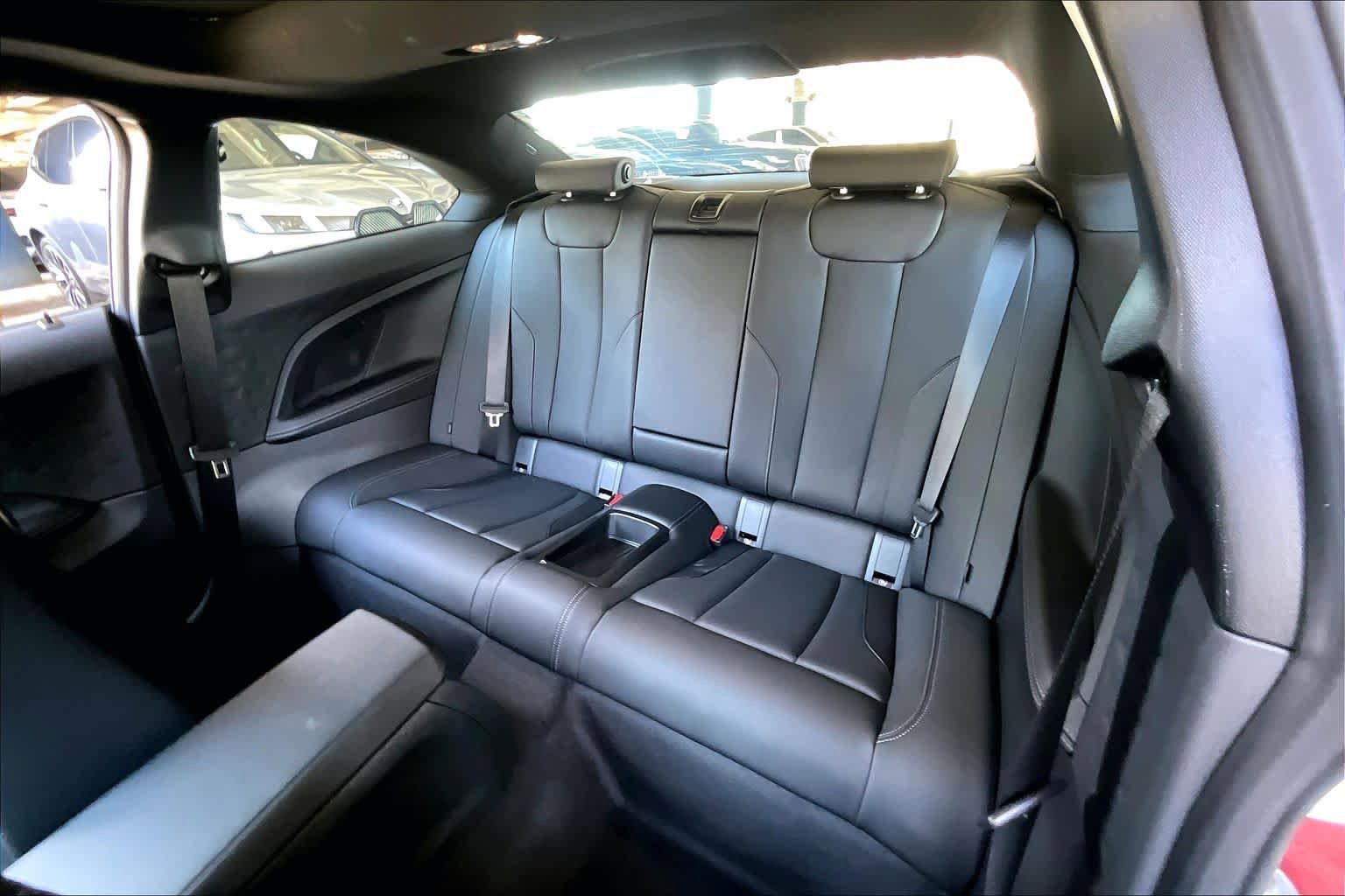 Certified 2025 BMW 230i Coupe image 19