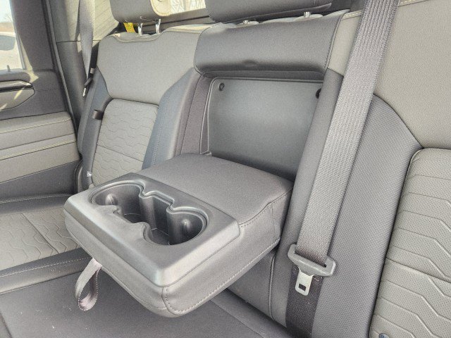 Used 2025 Chevrolet Silverado 2500 ZR2 w/ Technology Package image 28