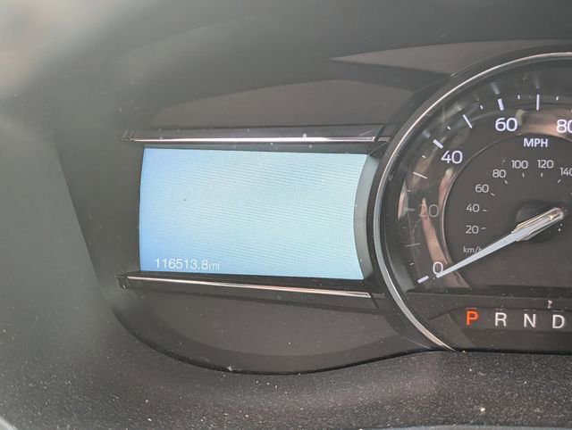 Used 2019 Ford Explorer XLT w/ Equipment Group 202A image 8