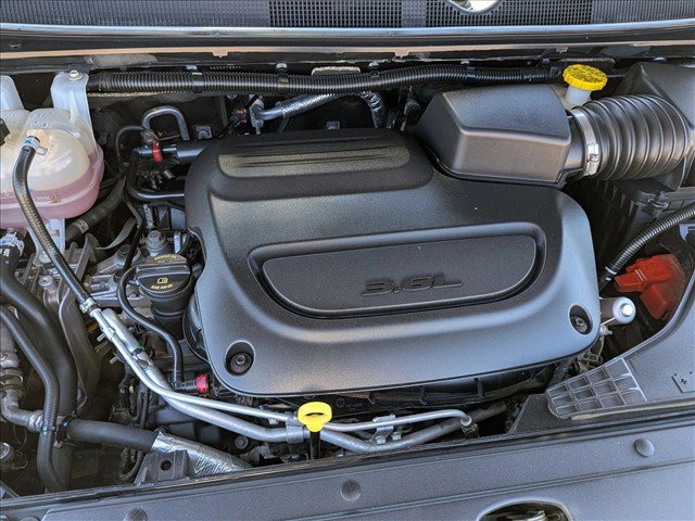 Used 2023 Chrysler Voyager LX FWD image 29