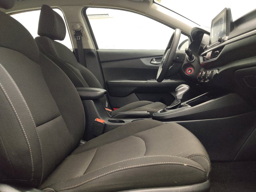 Used 2021 Kia Forte LXS FWD image 21
