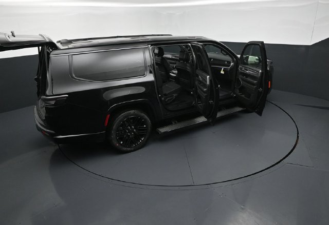 New 2026 Jeep Grand Wagoneer L Limited AWD/4WD image 30