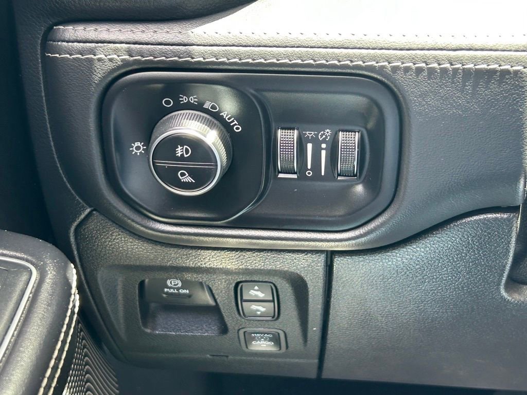 Used 2019 RAM 1500 Limited AWD/4WD image 42