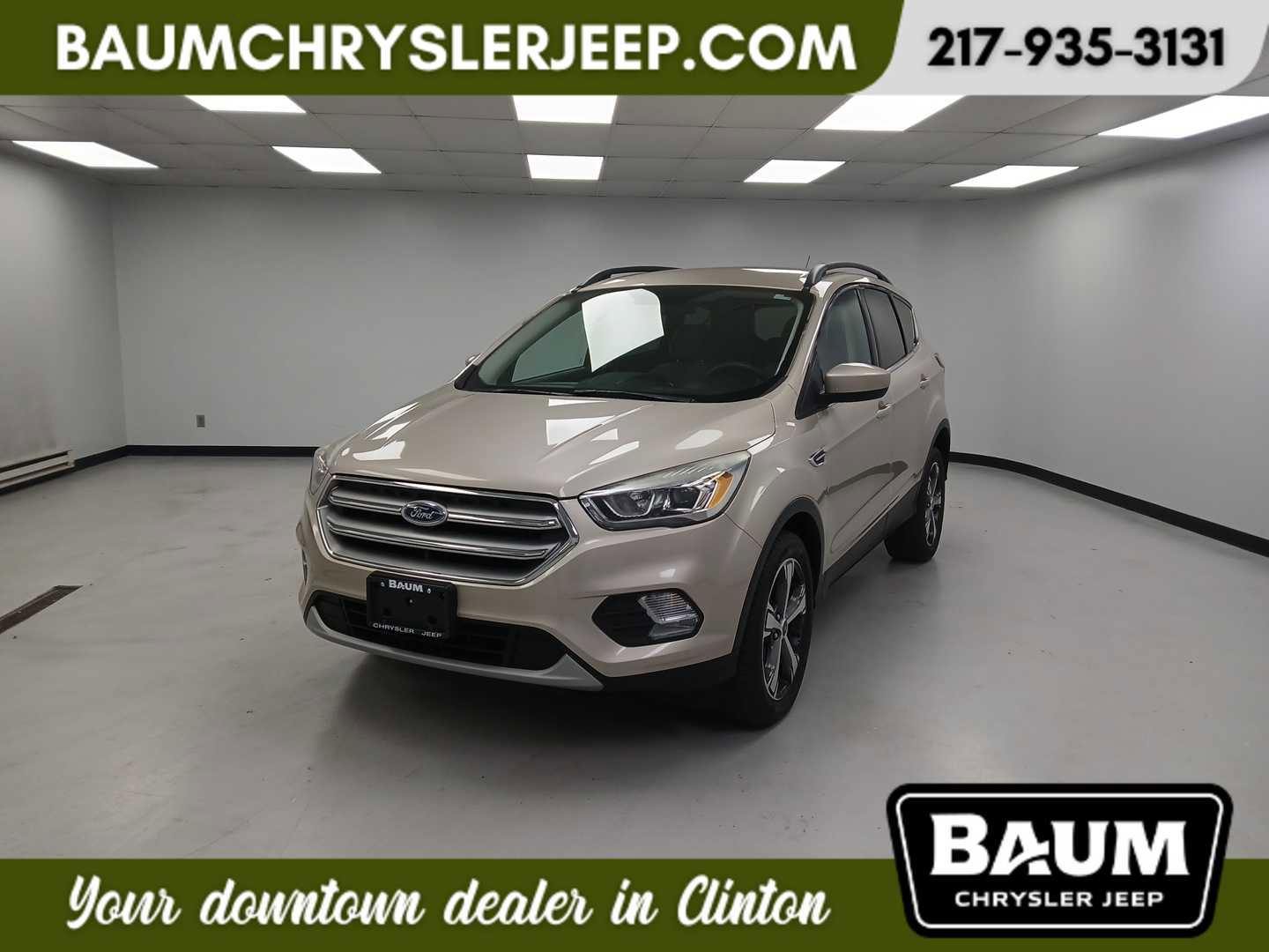 Used 2017 Ford Escape SE w/ Equipment Group 201A image 1