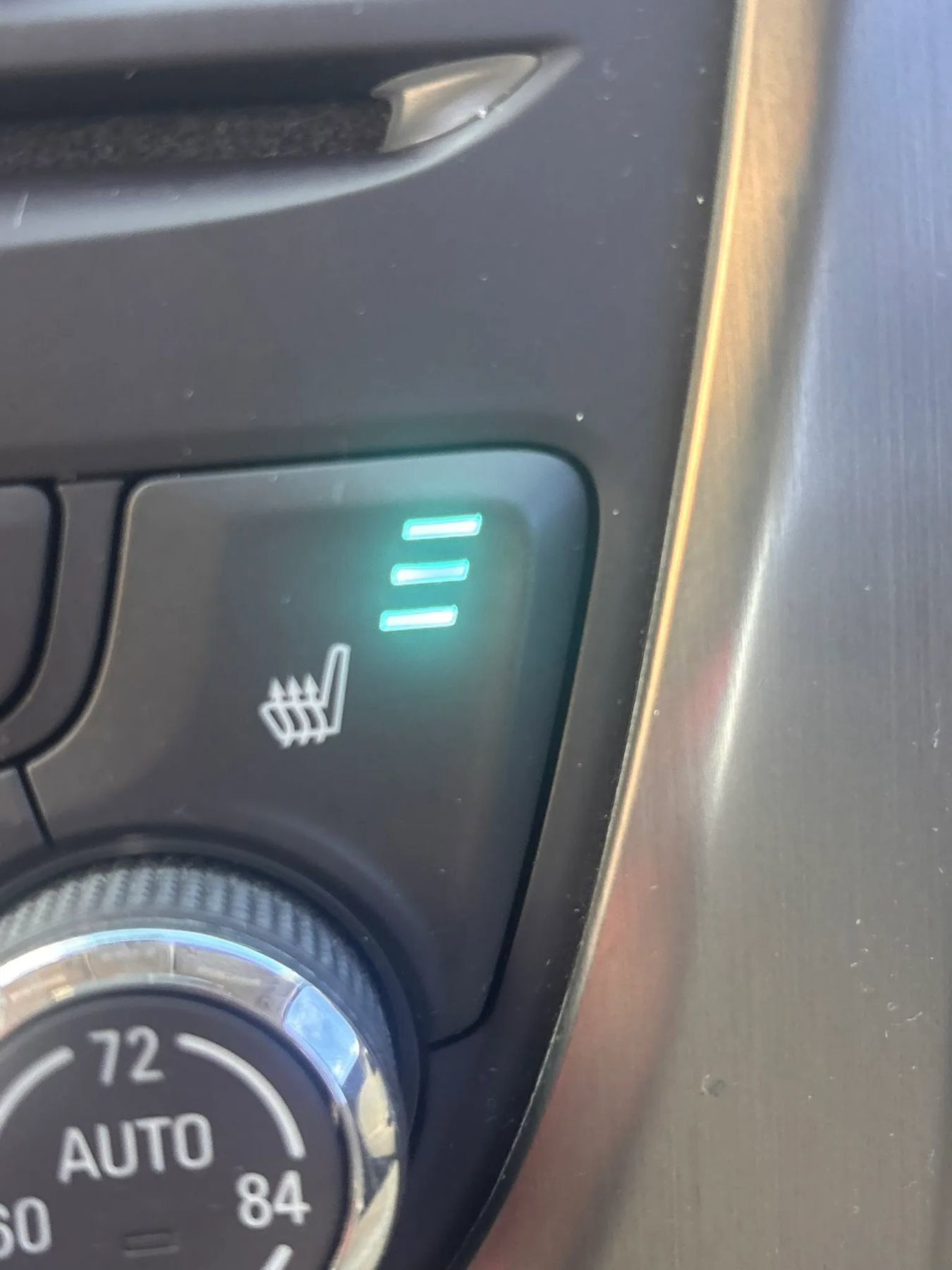 Used 2012 Buick Verano Leather FWD image 19