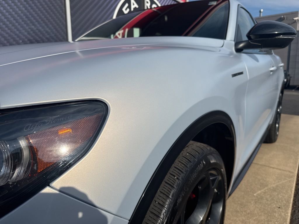 Used 2024 Alfa Romeo Stelvio AWD image 17