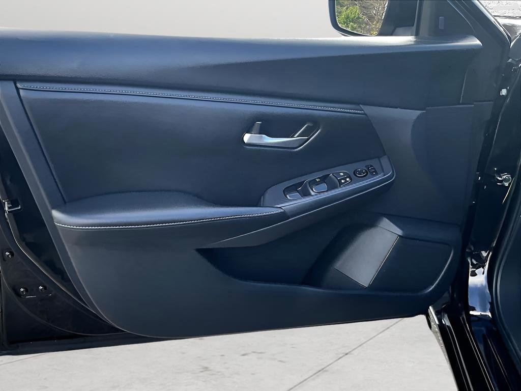 Used 2023 Nissan Sentra SV image 22