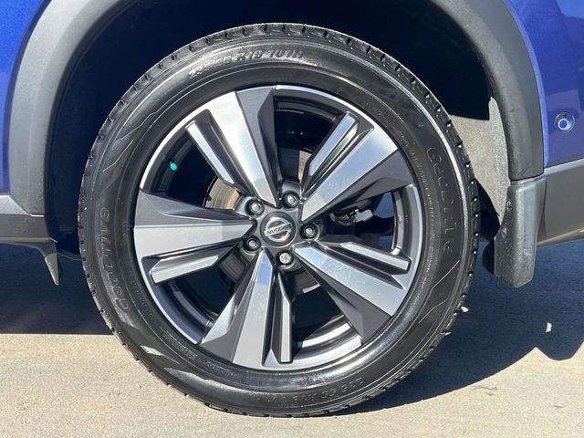 Used 2021 Nissan Rogue Platinum image 11