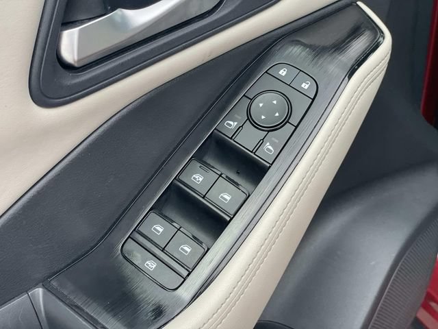 Used 2025 Nissan Rogue SV AWD/4WD image 17