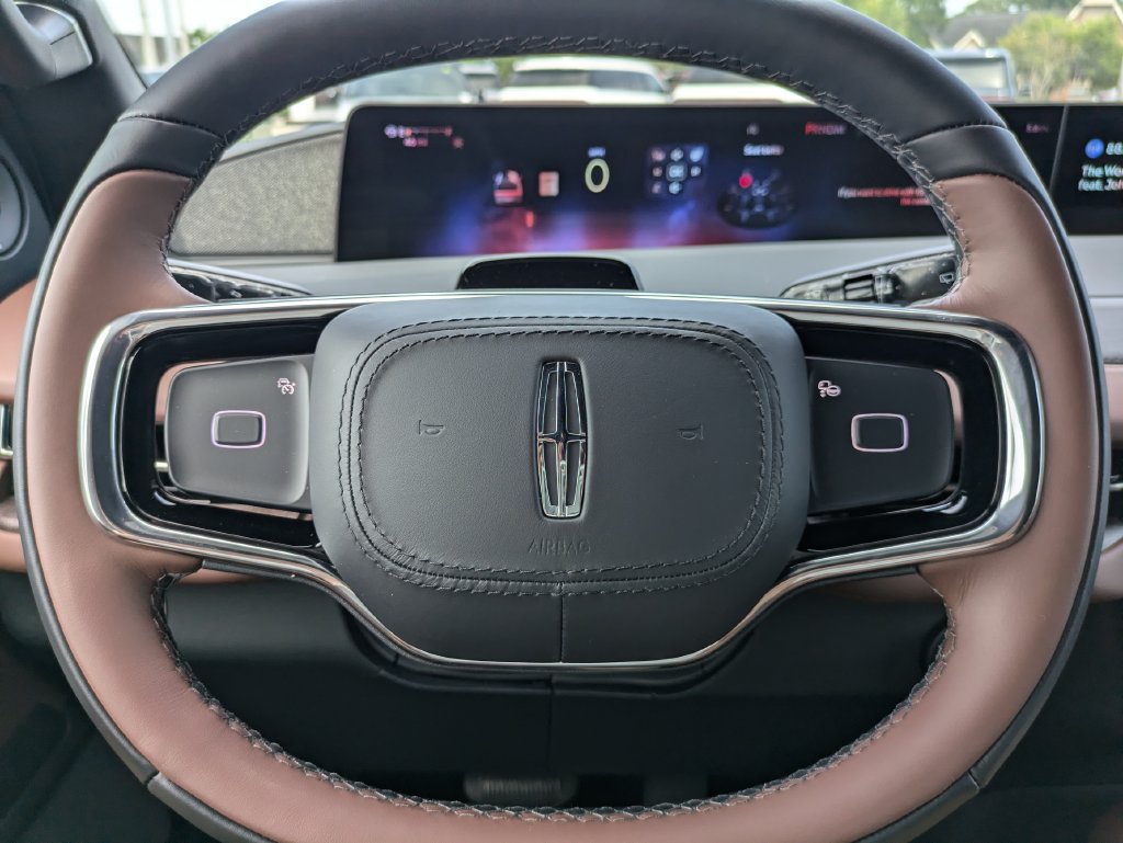 New 2027 Lincoln Navigator Reserve AWD/4WD image 30