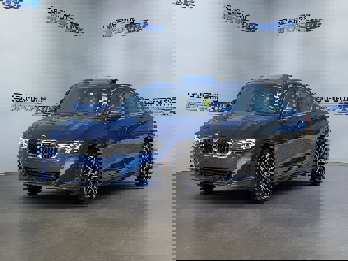 Used 2024 BMW 330i Sedan w/ Convenience Package image 9
