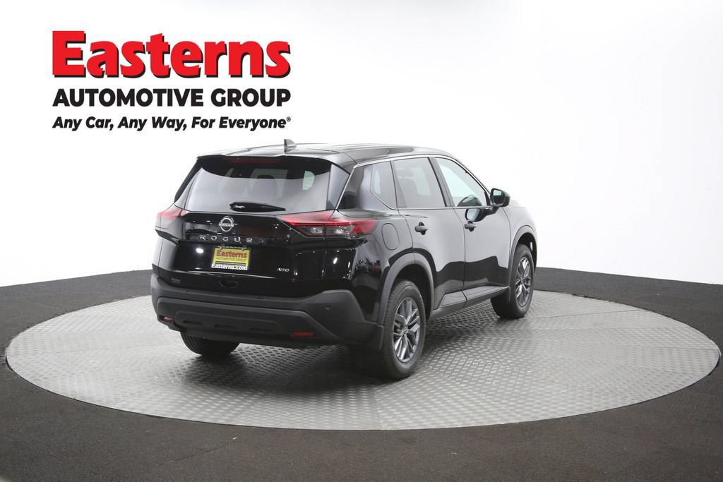 Used 2023 Nissan Rogue S AWD/4WD image 39