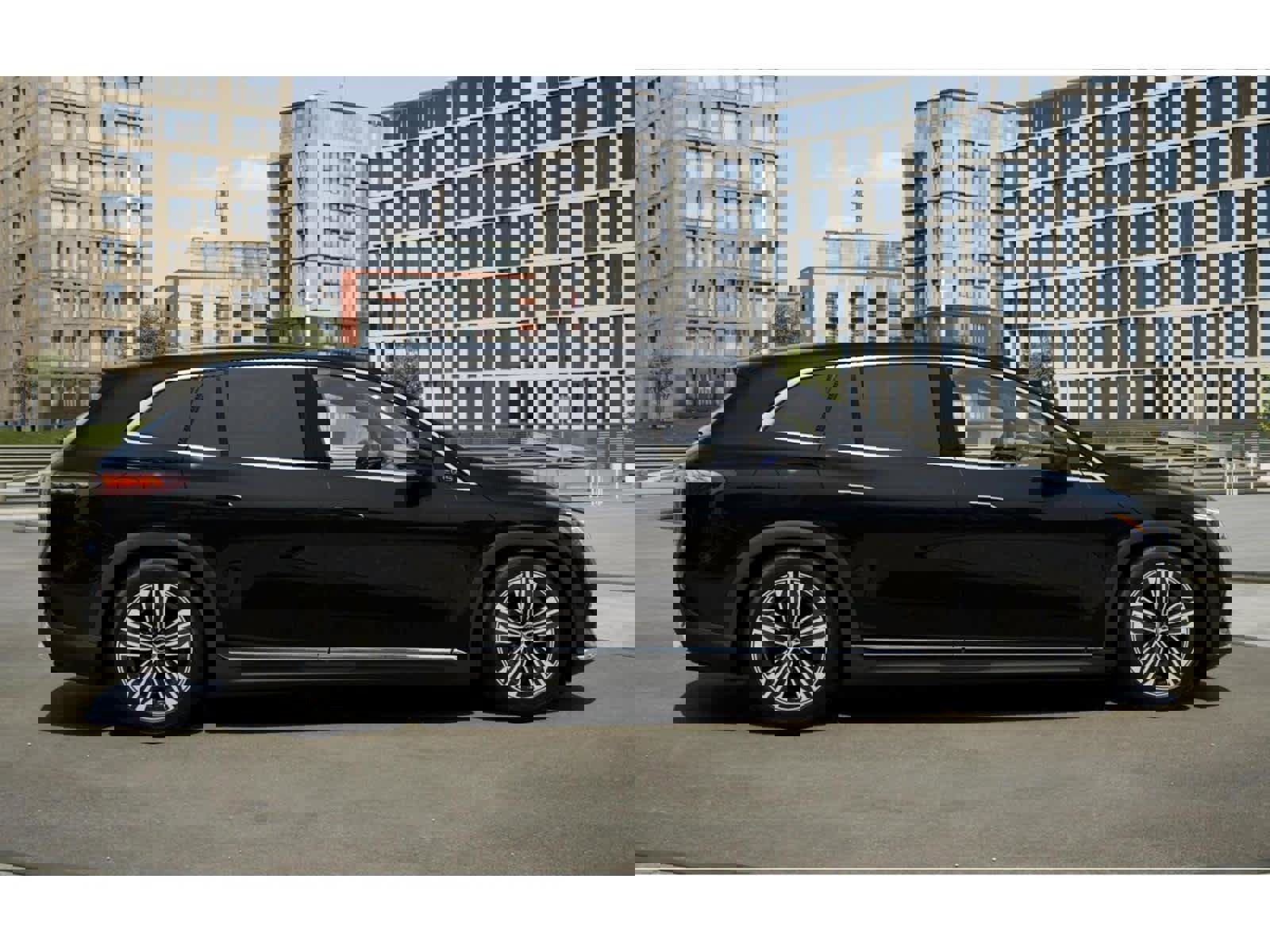New 2026 Mercedes-Benz EQS 400 4MATIC SUV image 16