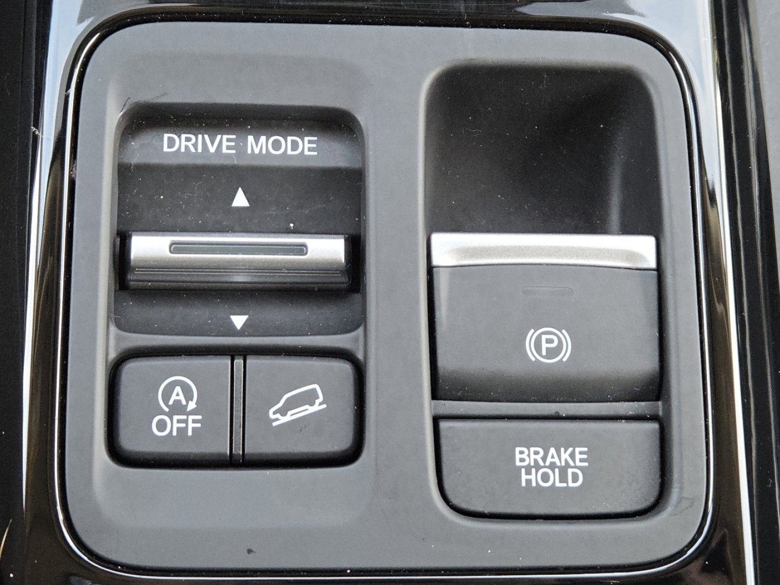 Used 2025 Honda Pilot Elite image 13