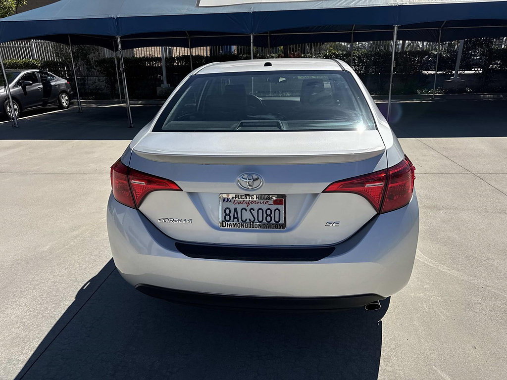 Used 2017 Toyota Corolla SE w/ SE Premium Package FWD image 29