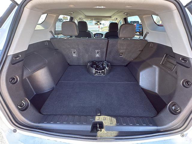 Used 2021 GMC Terrain SLE w/ Driver Convenience Package FWD image 10