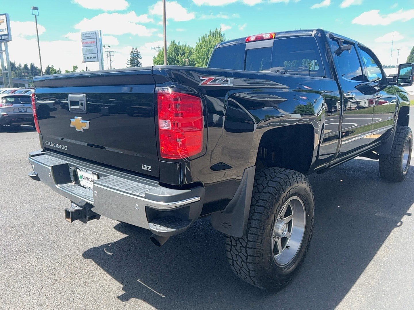 Used 2017 Chevrolet Silverado 3500 LTZ AWD/4WD image 12