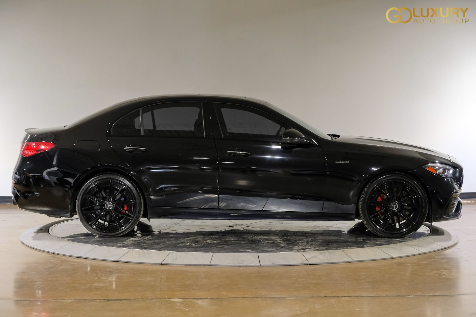 Used 2024 Mercedes-Benz C 43 AMG 4MATIC Sedan w/ AMG Dynamic Plus Package image 9