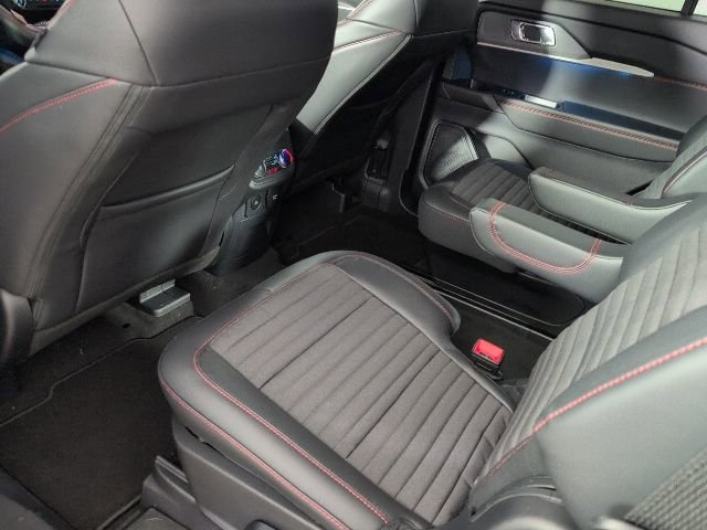 New 2026 Ford Explorer ST-Line w/ ST-Line Street Pack image 10