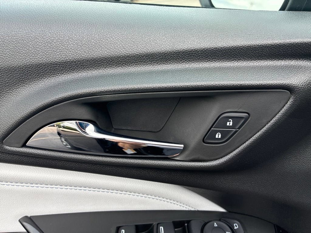 New 2026 Chevrolet Trax LT w/ LT Convenience Package FWD image 20