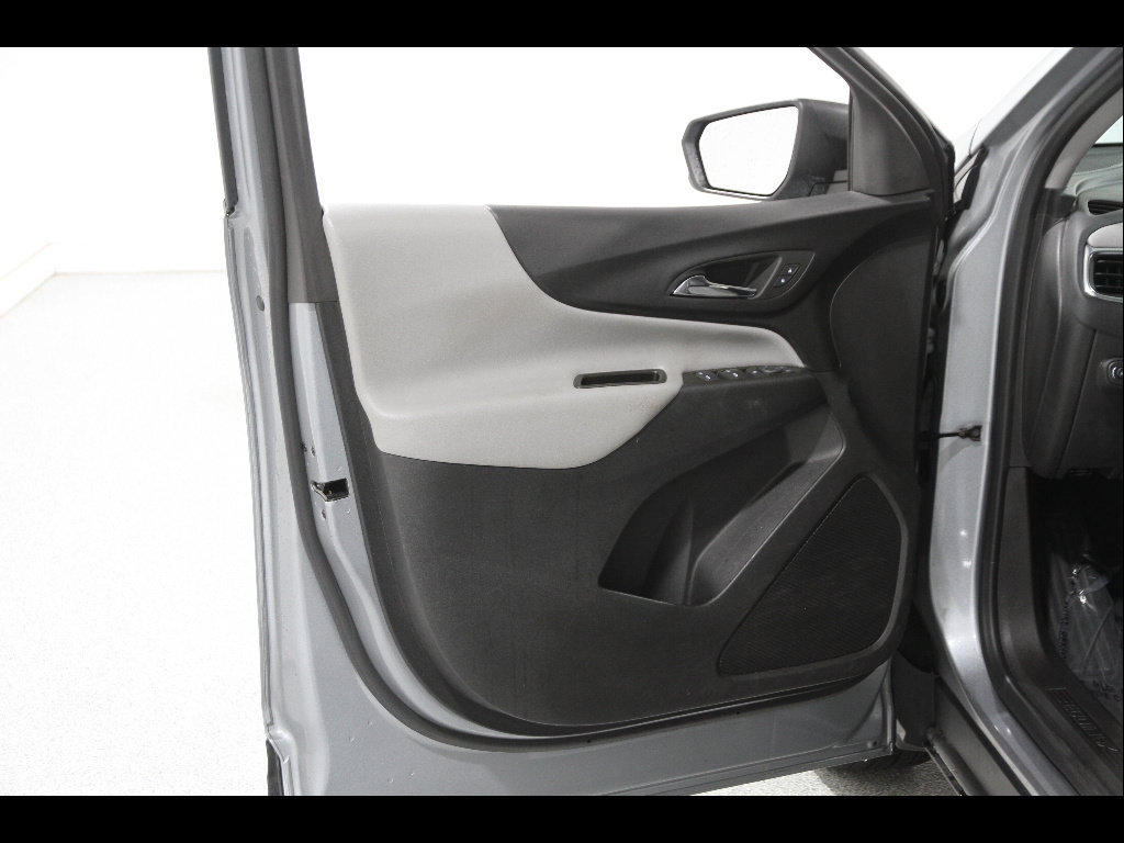 Certified 2023 Chevrolet Equinox LS w/ LS Convenience Package AWD/4WD image 4