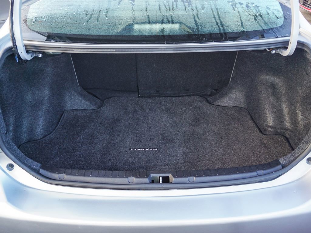 Used 2012 Toyota Corolla LE FWD image 25