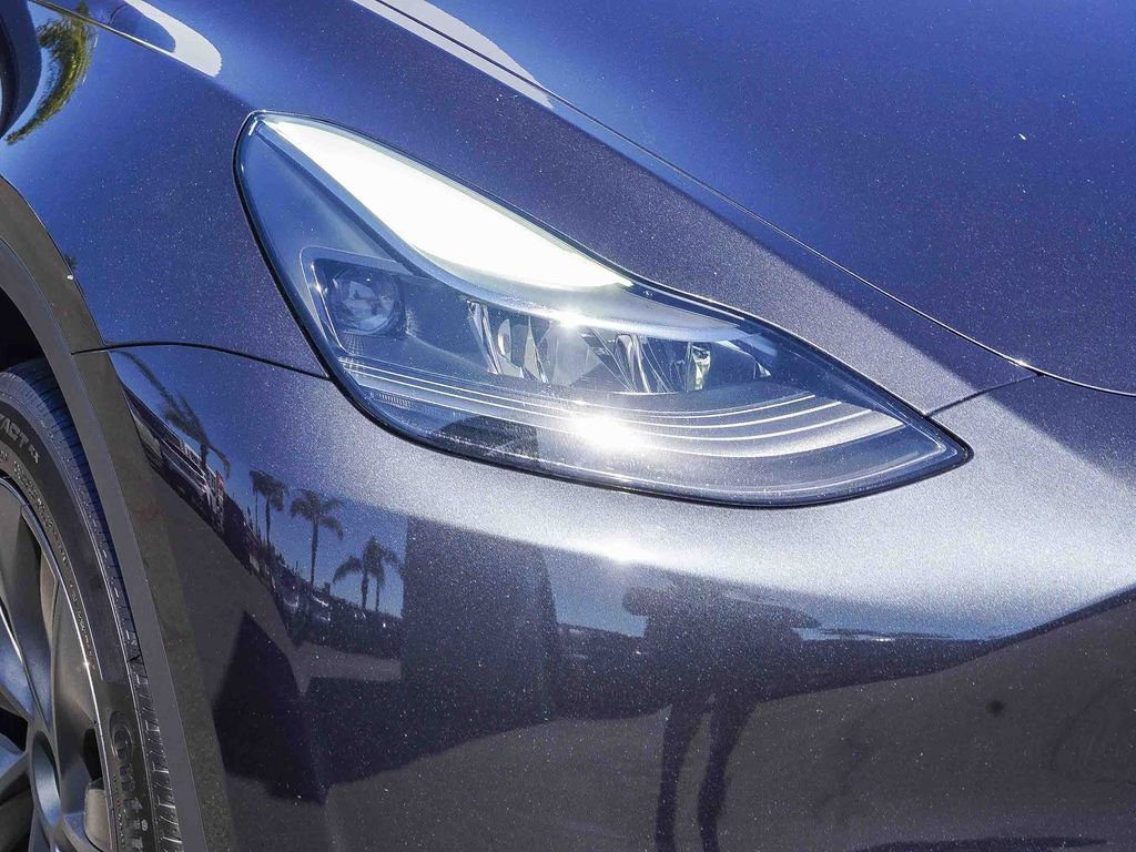 Used 2024 Tesla Model Y Long Range image 10