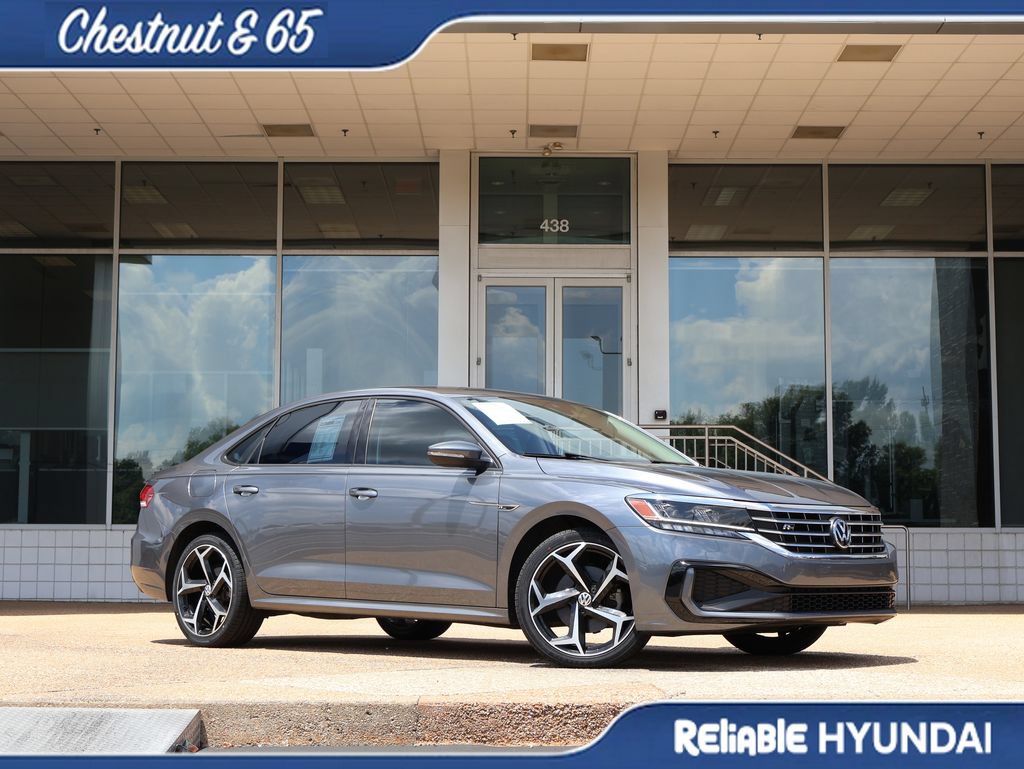 Used 2020 Volkswagen Passat 2.0T R-Line FWD image 2