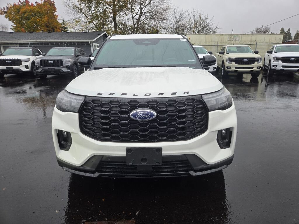 New 2026 Ford Explorer ST-Line AWD/4WD image 2