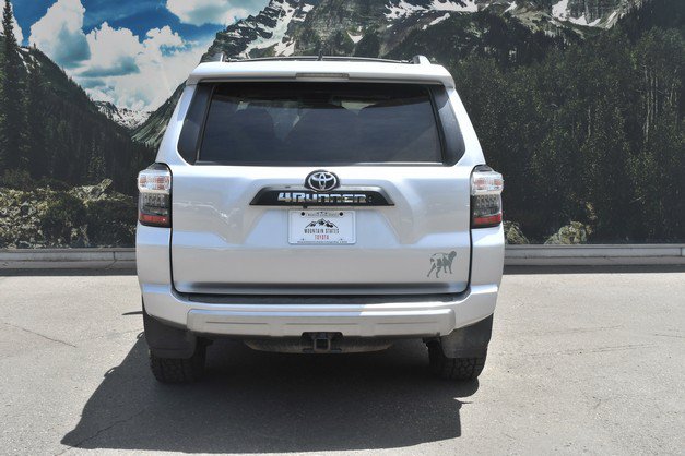 Certified 2019 Toyota 4Runner TRD Off-Road Premium AWD/4WD image 10