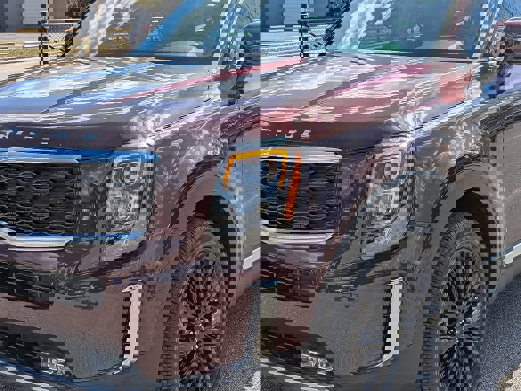 Certified 2022 Kia Telluride SX w/ Towing Package image 6