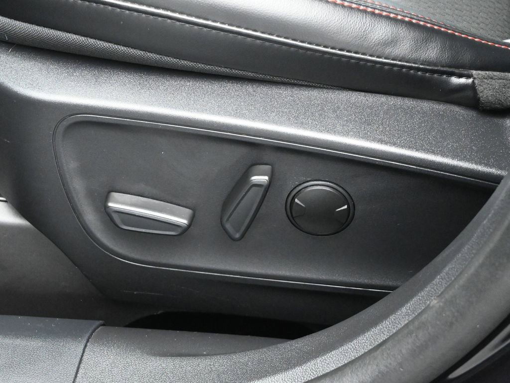 Used 2025 Ford Escape ST-Line AWD/4WD image 10