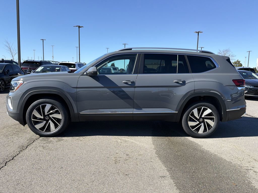 New 2026 Volkswagen Atlas SEL image 2