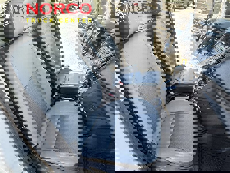 Used 2015 Ford Transit Connect XL image 29