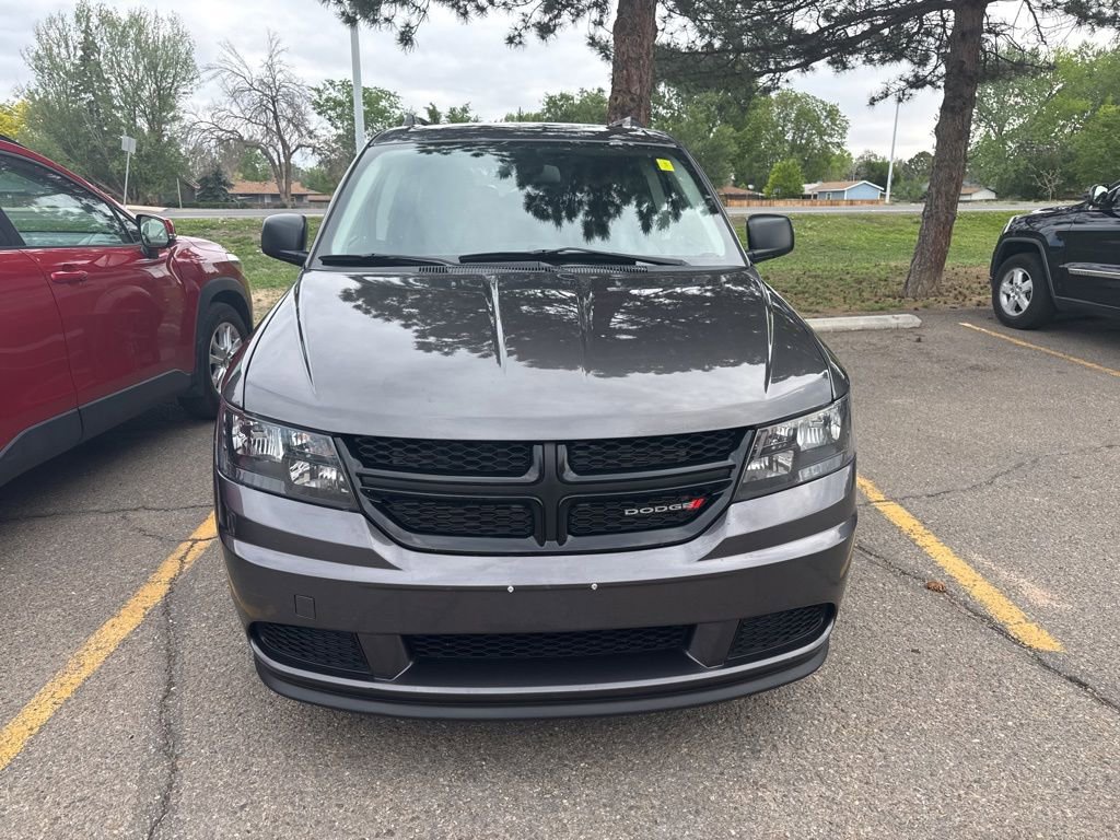 Used 2020 Dodge Journey SE w/ SE Popular Equipment Group FWD image 4