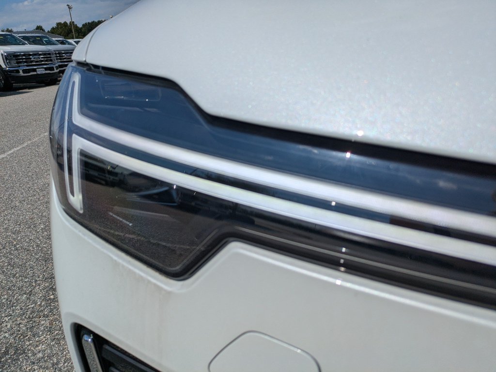 New 2026 Volvo XC90 T8 Core AWD/4WD image 10