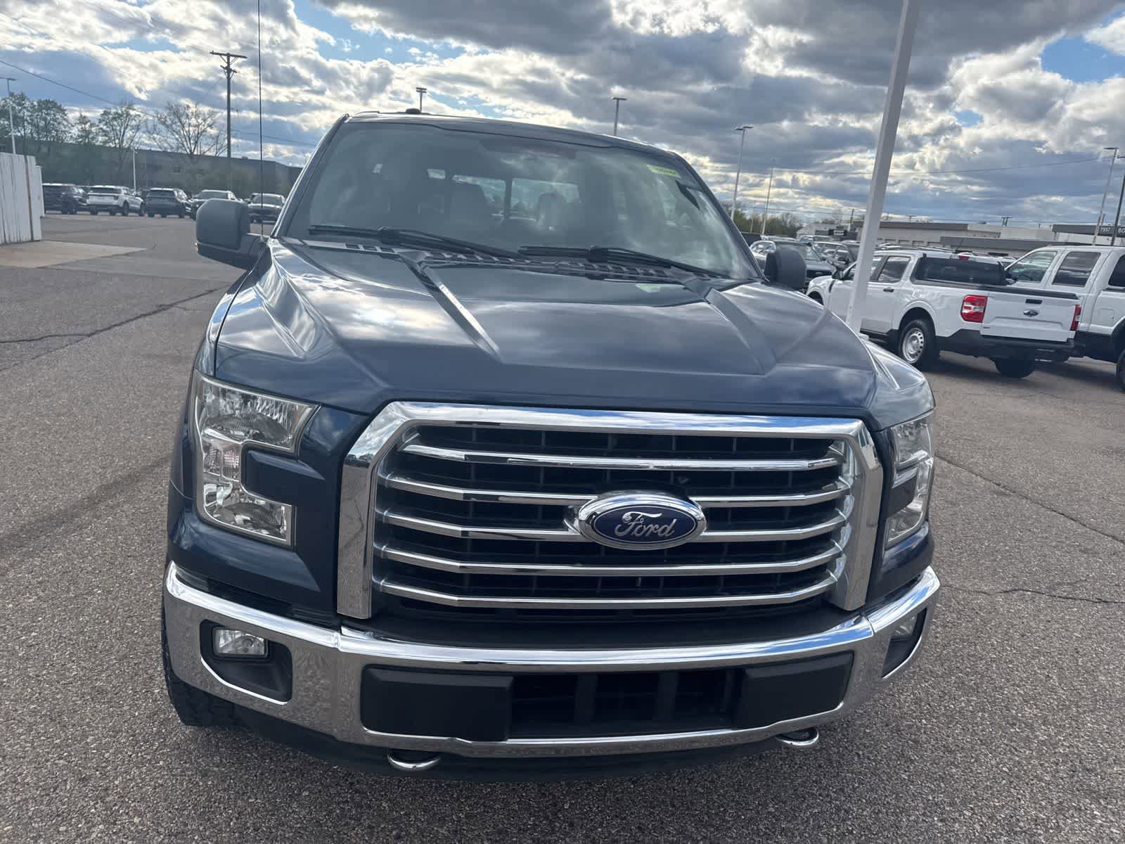 Used 2015 Ford F150 XLT w/ Equipment Group 302A Luxury AWD/4WD image 6