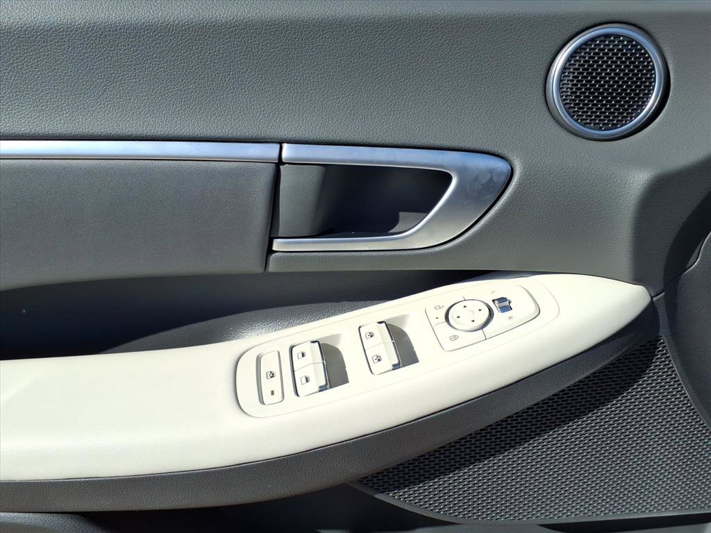 New 2025 Hyundai Sonata SEL image 15