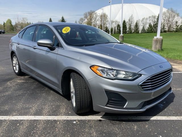 Used 2020 Ford Fusion SE FWD image 3