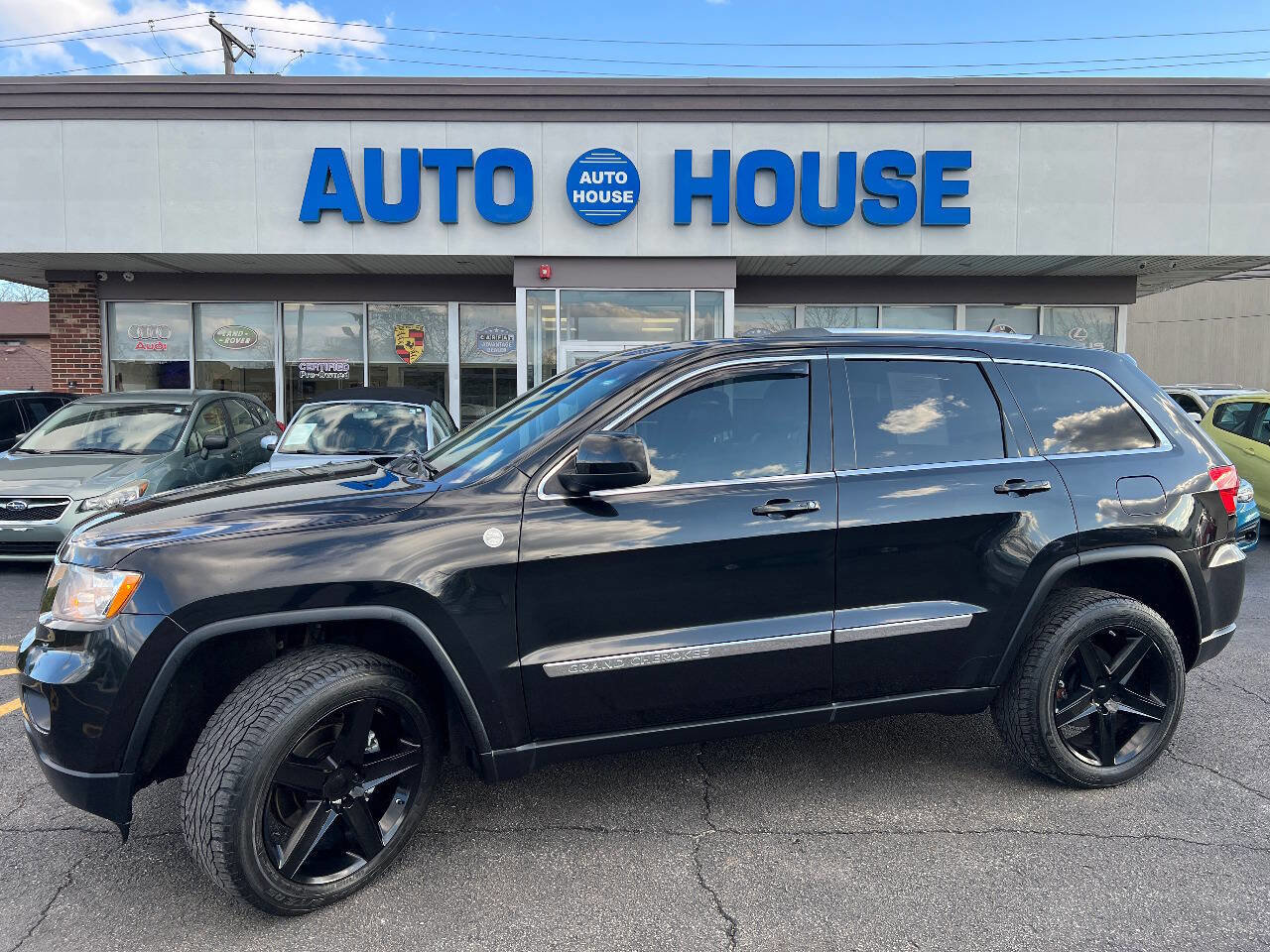 Used 2011 Jeep Grand Cherokee Laredo