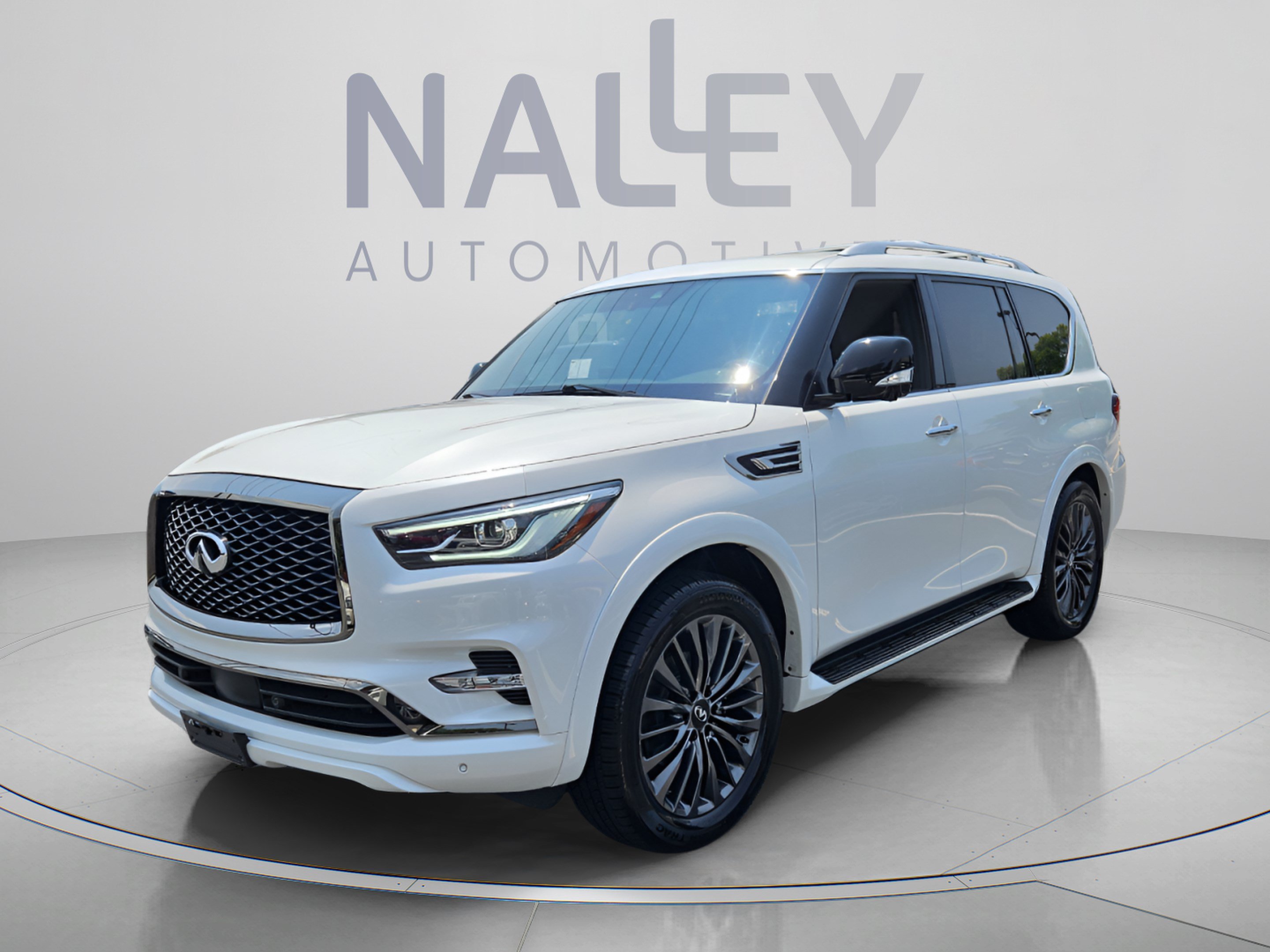 Used 2024 INFINITI QX80 Sensory