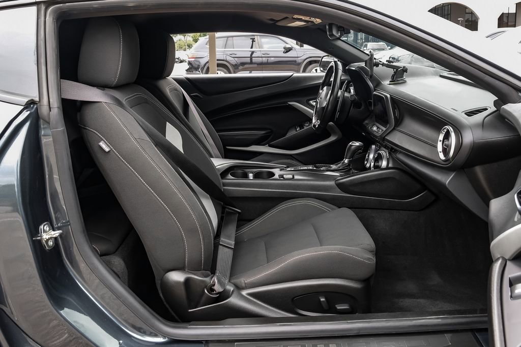 Used 2022 Chevrolet Camaro SS image 35