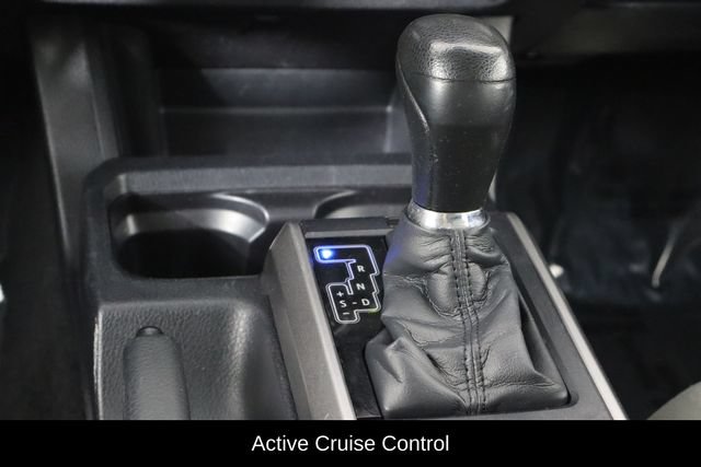Used 2020 Toyota Tacoma SR5 AWD/4WD image 13