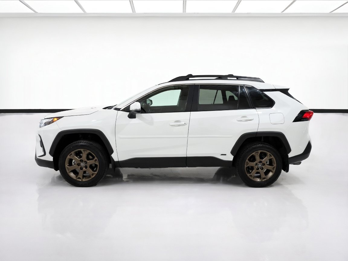 Used 2023 Toyota RAV4 AWD Hybrid image 22