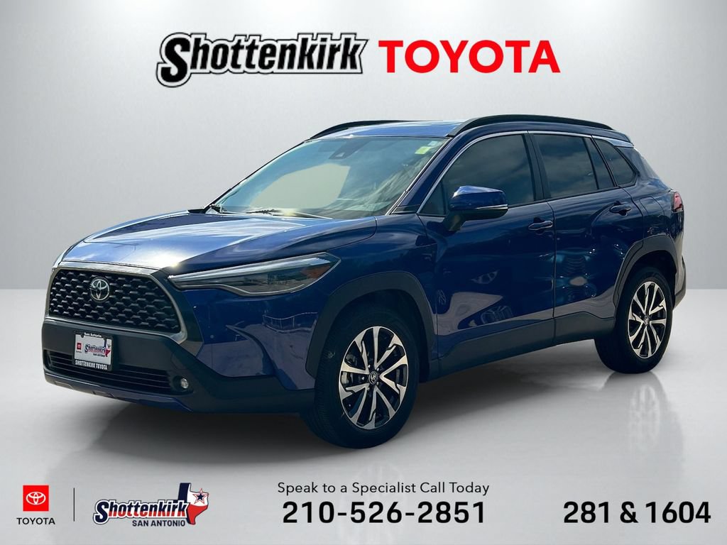 Used 2022 Toyota Corolla Cross XLE w/ Convenience Package